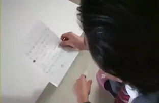 स्किरिम ड्रैगन फैमिली इवेंट बुक सेक्स करते हुए मूवी 1: पोर्च पर महिला की मां को बकवास करें
