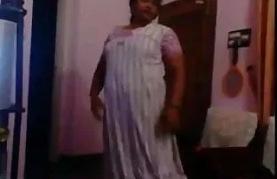 पर लिटिल गर्ल सेक्सी मूवी Eileen