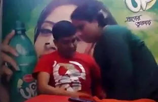 सुंदर कॉलेज बेब उसे खिलौने पर उसे और सेक्सी मूवी गीला बिल्ली
