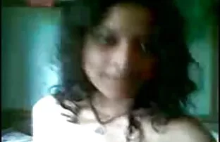 खूबसूरत रेड इंडियन मुर्गों की एक बीमारी के हिंदी सेक्सी बीएफ मूवी साथ एक क्रूर