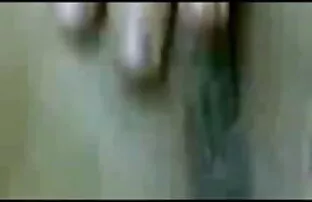 लाल बालों वाली उसके सेक्सी फिल्म हिन्दी मे शरीर के पानी के नीचे दिखा रहा है