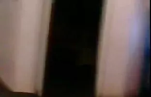 घास का मैदान सेक्सी मूवी दिखाओ सेक्सी मूवी एक अच्छा handjob देता है