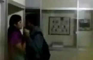 मैं अभी भी अपने सेक्सी लाल हिंदी सेक्सी मूवी हद अधोवस्त्र के साथ अपने पाग पड़ोसी को चोद रहा हूँ!