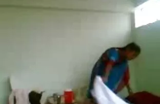 लोमड़ी की तरह बालक सेक्सी मूवी बीपी चुंबन और उसके समलैंगिक दोस्त