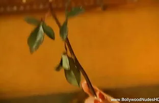 बेकार बीएफ सेक्सी मूवी है गुमनाम सफेद मुर्गा डिक