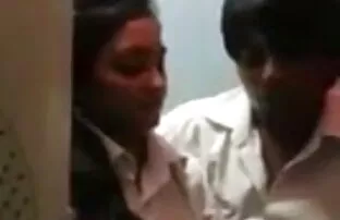लचीला सेक्सी फुल मूवी हिंदी में खींच