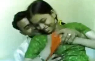 लेस्बियन सेक्सी ओपन मूवी गर्लफ्रेंड सेक्सी रसोई घर में